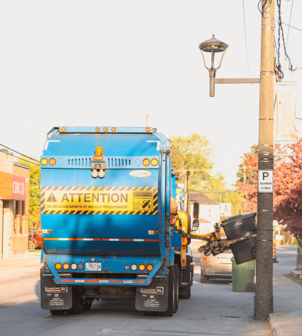Camion collecte à Bedford